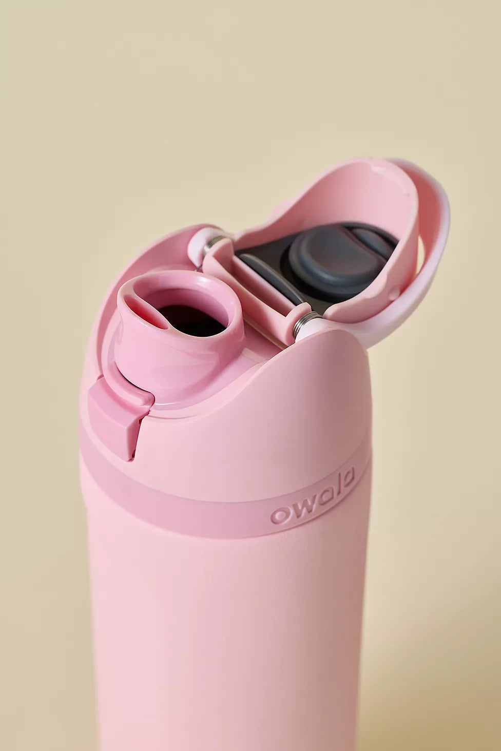 Owala FreeSip 0.7L / 24oz Water Bottle (Rose Quartz)