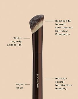 Hourglass Soft Glow Foundation Brush